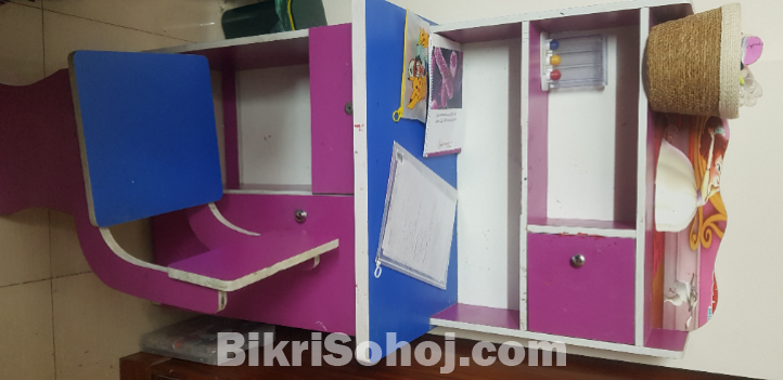 Kids Reading table and Chair